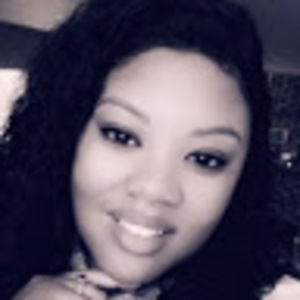 Meet your Posher, Monique